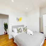 2Br Flat 5 Min Walk To New Cross Station